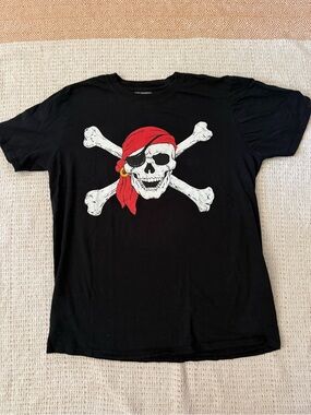 Black Pirate Skull Graphic Tee with Red Bandana
